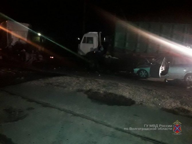 Два человека погибли в ДТП с грузовиками в Красноармейском районе Волгограда (1)