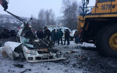 Два человека погибли в ДТП с БелАЗом в Новокузнецке