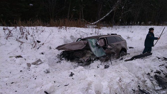 Водитель иномарки погиб в ДТП в Свердловской области (1)