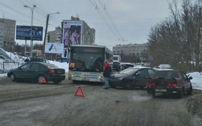 В центре Мурманска произошло крупное ДТП