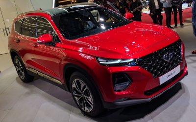 Новый Hyundai Santa Fe обещали привести в Россию уже осенью