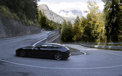 Ferrari Авилон протестирует полноприводную Ferrari на горных серпантинах