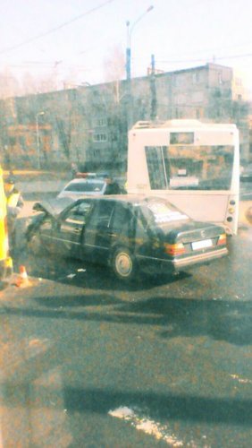 В Петербурге в ДТП с автобусом пострадал водитель иномарки (1)