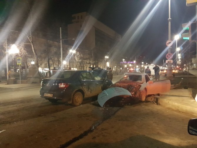В центре Екатеринбурга в ДТП погиб мужчина (1)
