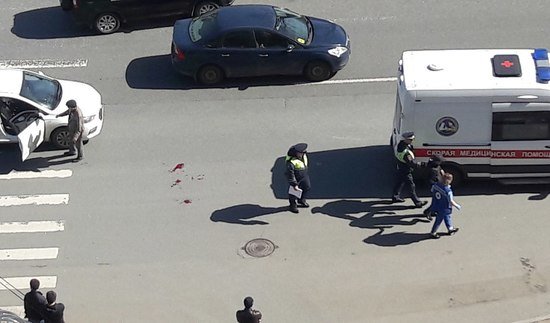 В Петербурге на переходе сбили двух пешеходов