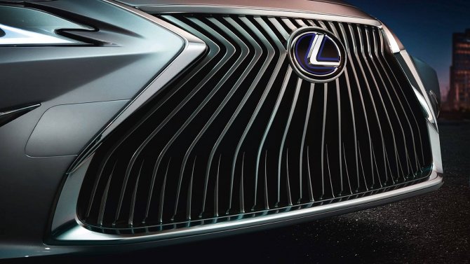 Новый Lexus ES решетка радиатора