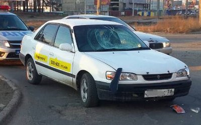 В Ангарске пьяный водитель сбил двух женщин и скрылся