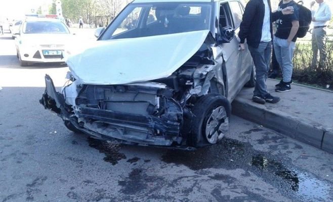 В Челнах водитель протаранил более 10 автомобилей и сбил пешехода
