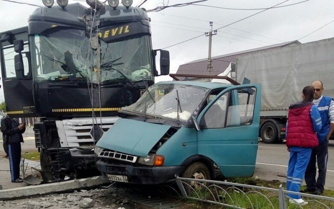 В ДТП в Карачеве погиб водитель «Газели»
