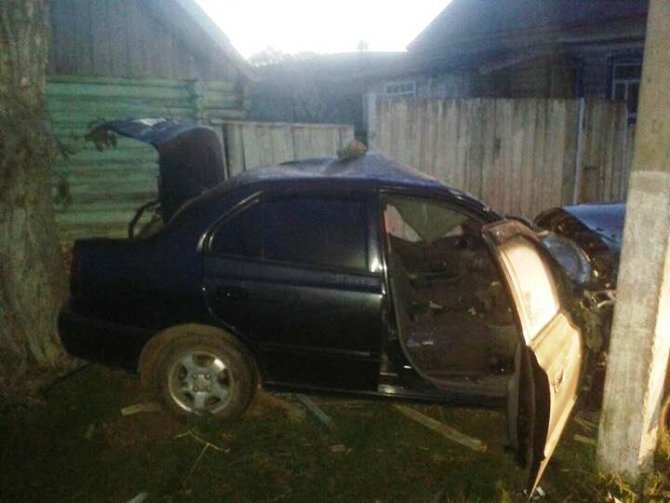 В Башкирии иномарка врезалась в столб  - погиб молодой водитель (1)