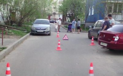 В Вологде автомобиль сбил ребенка на велосипеде