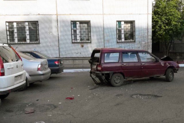 В Красноярске толпа устроила самосуд над пьяным инвалидом, разбившим более 10 машин 9
