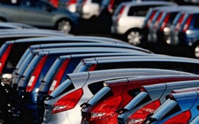 Курс рубля помог вырасти продажам автомобилей в мае