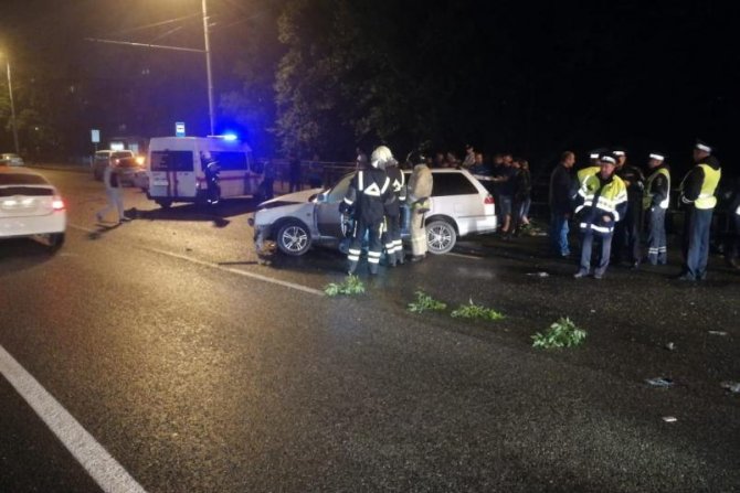 В ночном ДТП во Владивостоке погибли два человека (2)