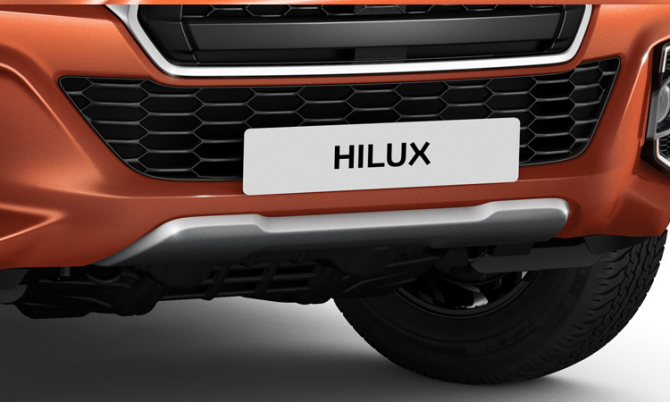 Юбилейный пикап Toyota Hilux Exclusive 2018 10