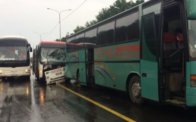 Четыре человека пострадали в ДТП с автобусами под Воронежем