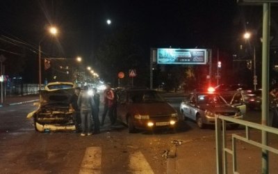 Три человека пострадали в ДТП в центре Барнаула