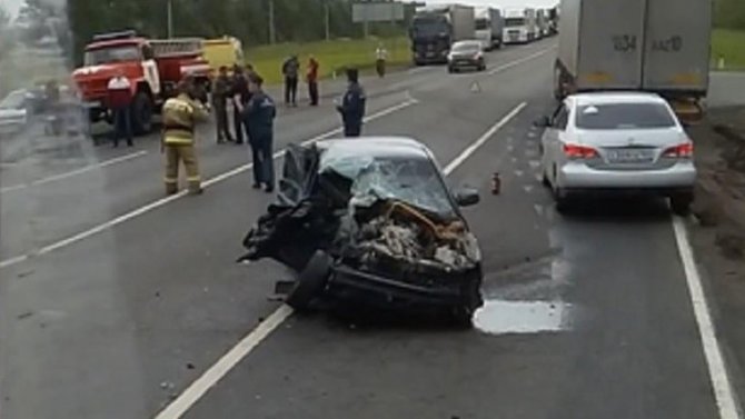 Водитель ВАЗа погиб в ДТП в Татарстане