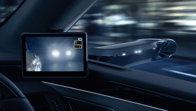 Lexus ES получит камеры вместо боковых зеркал 5