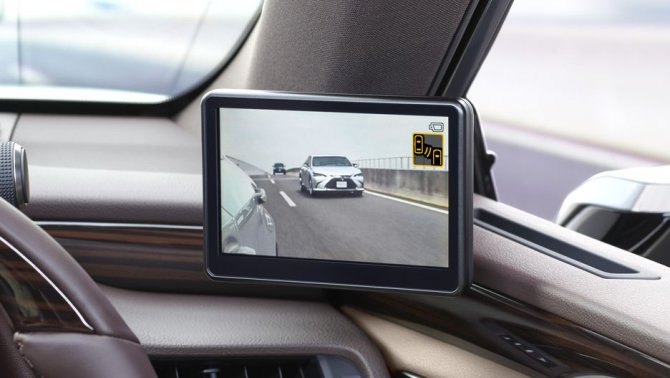 Lexus ES получит камеры вместо боковых зеркал 4
