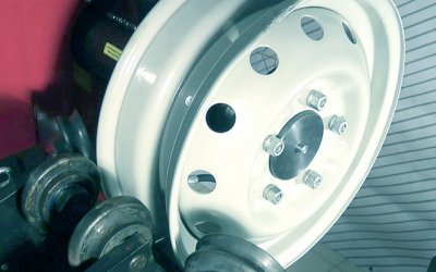 Когда стоит делать ремонт автомобильных дисков