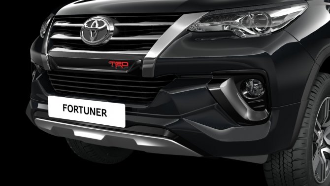 Toyota Fortuner TRD 4