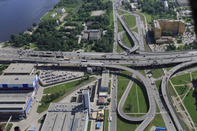 КАД в районе Большого Обуховского моста