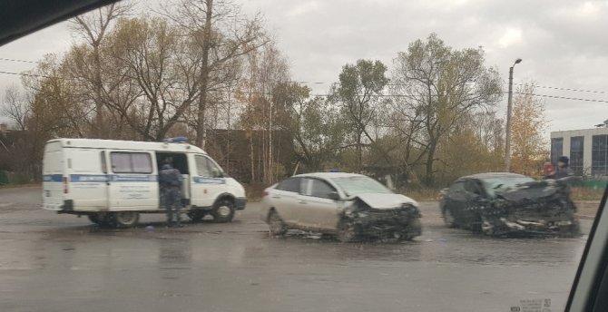 Три человека погибли в ДТП на Таллинском шоссе в Петербурге (1)