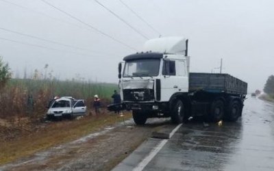 Две женины погибли в ДТП с грузовиком в Марксовском районе