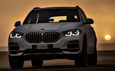 Новый BMW X5 испытали в пустыне