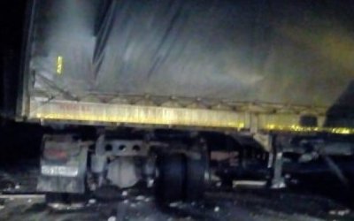 Водитель грузовика погиб в ДТП в Новосибирской области