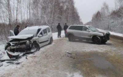 Женщина и ребенок попали в больницу после ДТП в Туле