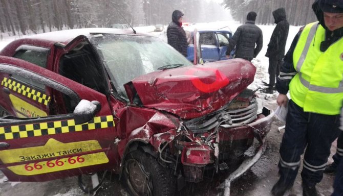 Три человека пострадали в ДТП под Ярославлем