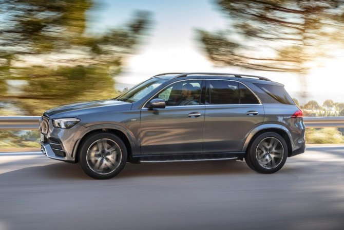 Mercedes-AMG GLE 53 8