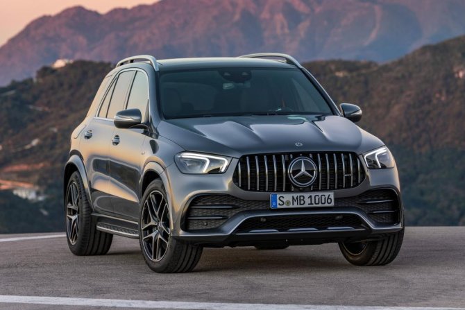 Mercedes-AMG GLE 53 12