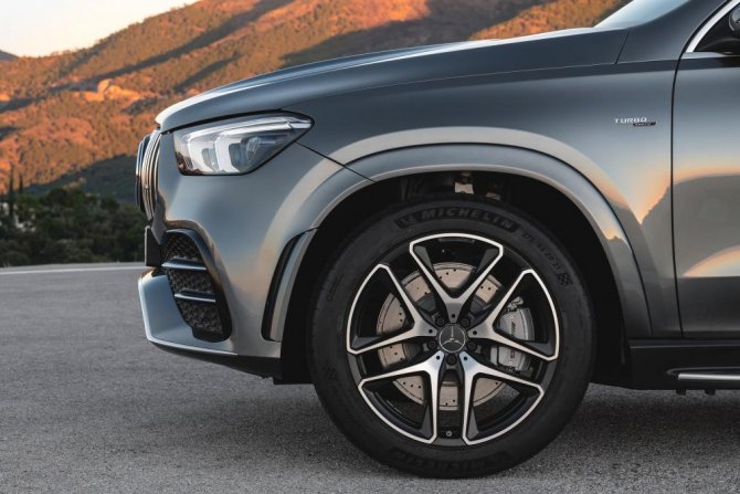 Mercedes-AMG GLE 53 16