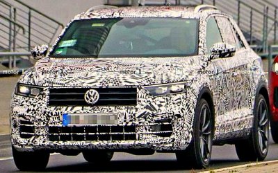 Volkswagen опубликовал фото «заряженного» кроссовера T-Roc R
