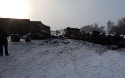 Два человека погибли в тройном ДТП в Тамбовской области