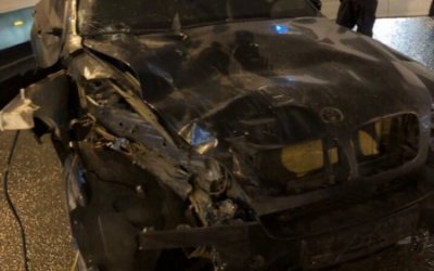BMW на Невском сбил пешеходов на тротуаре: есть погибшие