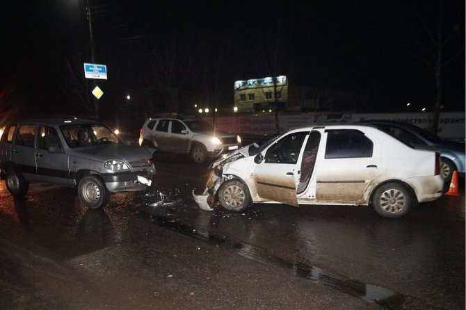 В ДТП в Орле погиб водитель иномарки