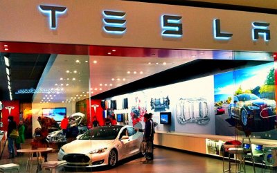 Tesla закроет свои розничные магазины