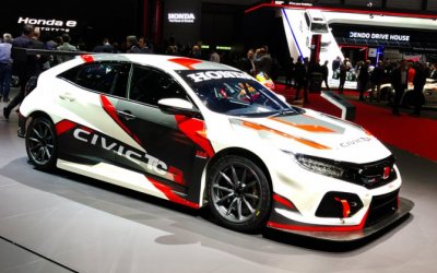 J.A.S. Motorsport показал в Женеве подготовленный к гонкам Honda Civic Type R 