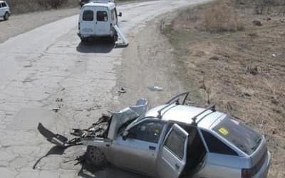 Водитель ВАЗа погиб в ДТП в Башкирии