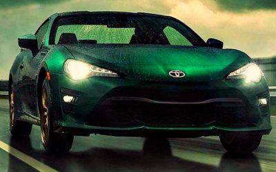 Спорткар Toyota GT86 получил новую версию исполнения