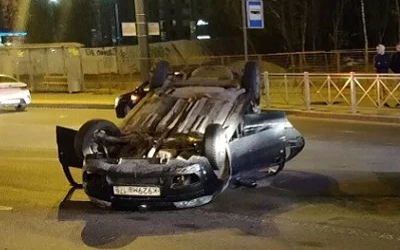 В Петербурге в ДТП на Кушелевской погиб человек