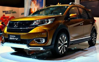 На рынок вышел обновлённый кроссовер Honda BR-V