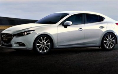 В Mazda 3 забастовали «дворники»