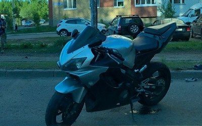 В Сыктывкаре в ДТП пострадал 18-летний мотоциклист