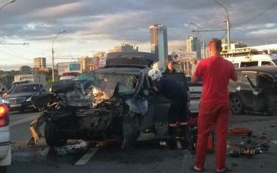 Четыре человека пострадали в массовом ДТП в Новосибирске
