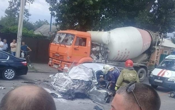 В ДТП в Ростове погиб водитель иномарки